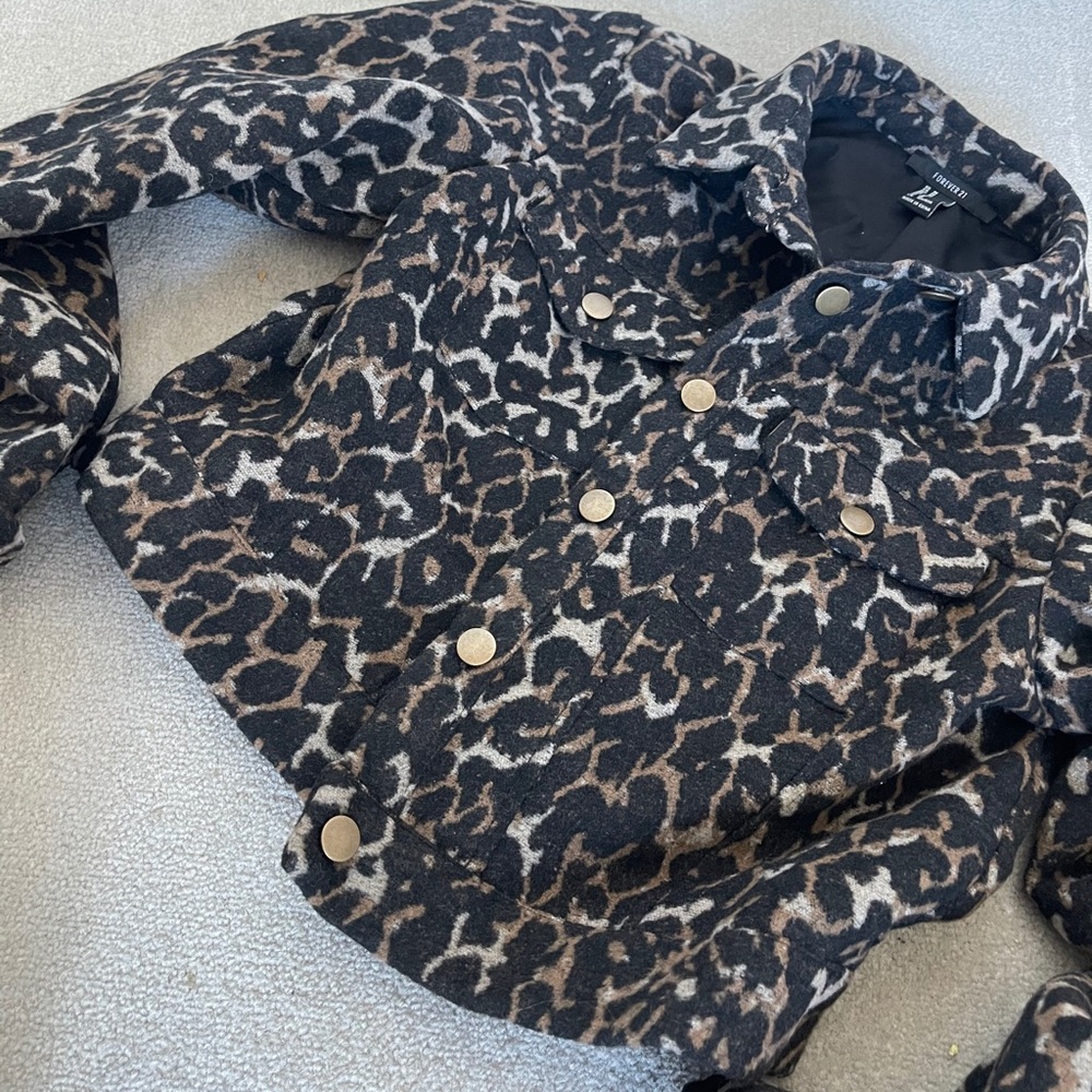 Leopard Print Cropped Blazer